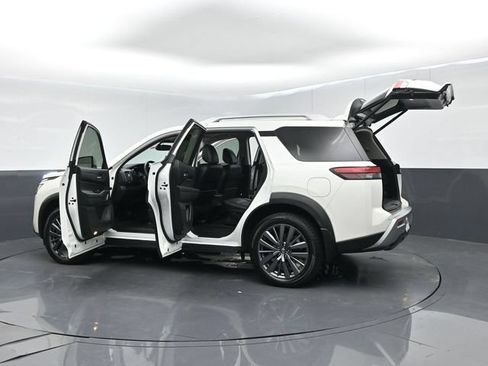 Used 2022 Nissan Pathfinder SL w/ SL Premium Package FWD image 68