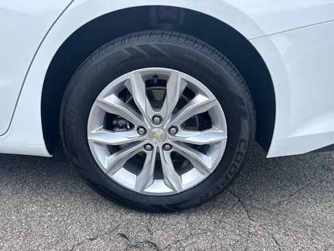 Used 2023 Chevrolet Malibu LT FWD image 33
