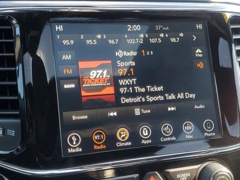 Used 2019 Jeep Grand Cherokee Altitude AWD/4WD image 27