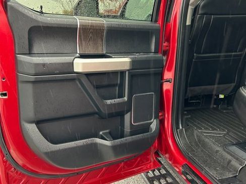 Used 2020 Ford F350 Lariat image 34