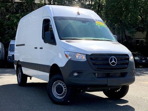 Used 2024 Mercedes-Benz Sprinter 2500 image 1