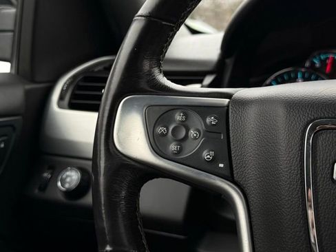 Used 2018 GMC Yukon SLT w/ Open Road Package image 11