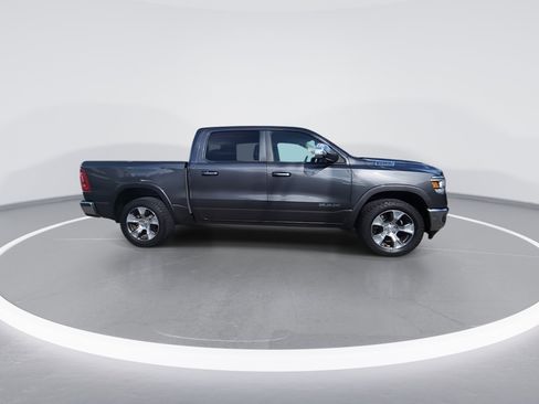 Certified 2019 RAM 1500 Laramie AWD/4WD image 9