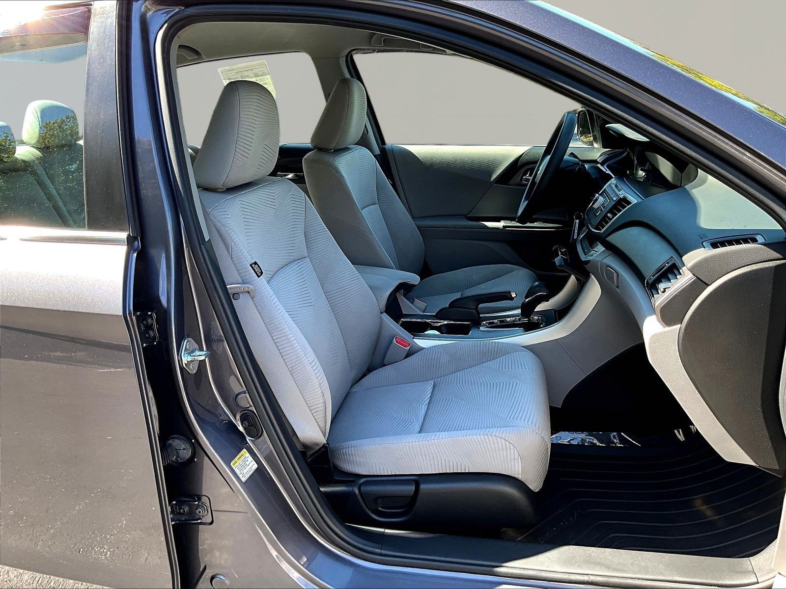 Used 2014 Honda Accord LX image 28