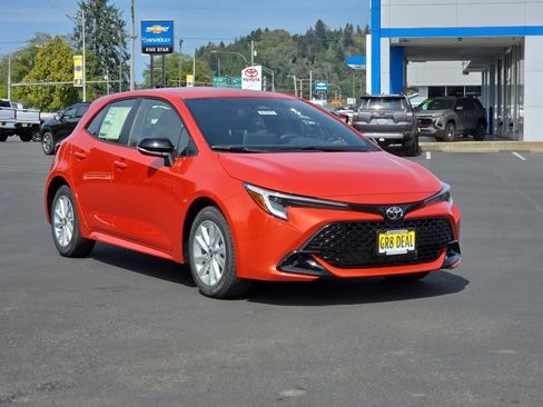 New 2027 Toyota Corolla SE w/ SE Premium Package FWD image 2