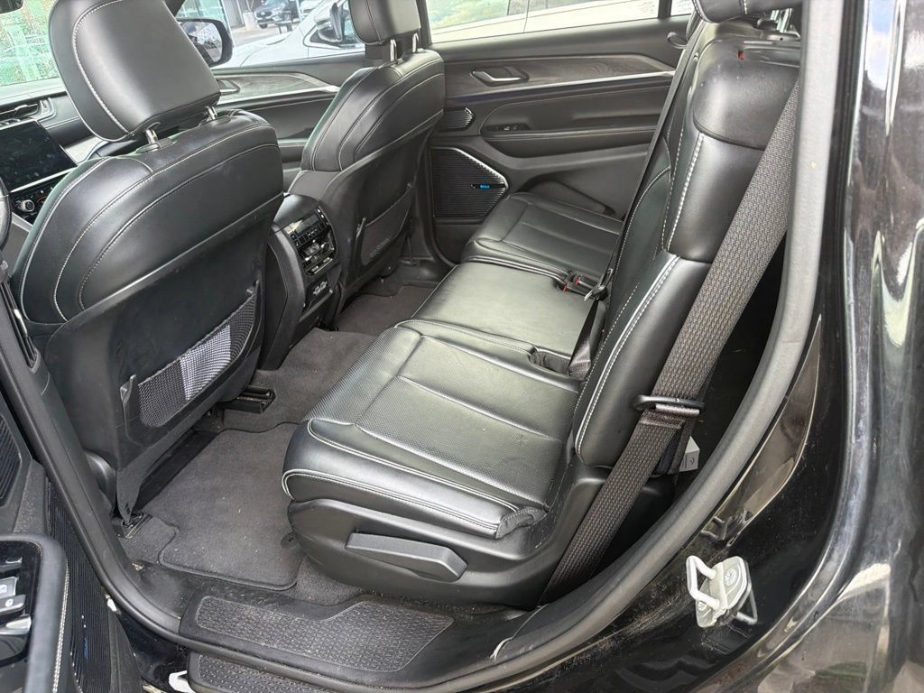 Used 2021 Jeep Grand Cherokee L Overland AWD/4WD image 9