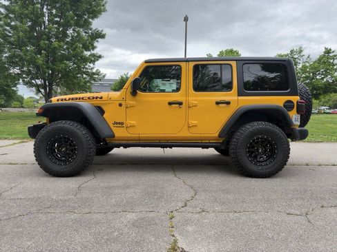 Used 2021 Jeep Wrangler Unlimited Rubicon w/ Dual Top Group AWD/4WD image 9