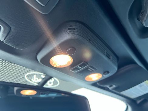 Used 2016 Ford Mustang Premium image 18