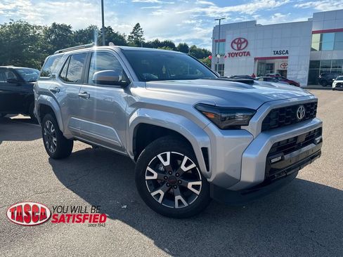 Used 2025 Toyota 4Runner TRD Sport AWD/4WD image 1