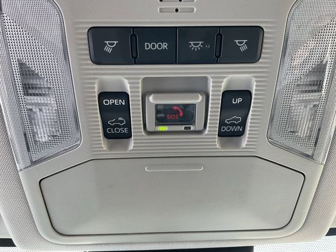 Used 2025 Toyota RAV4 XLE image 20