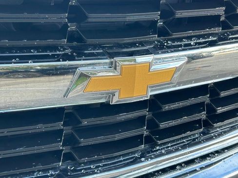 Used 2019 Chevrolet Silverado 1500 LT AWD/4WD image 19