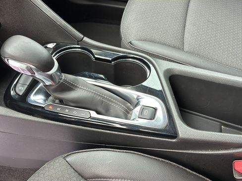 Used 2025 Buick Encore GX Preferred FWD image 23