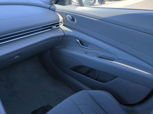 New 2026 Hyundai Elantra Sport image 18