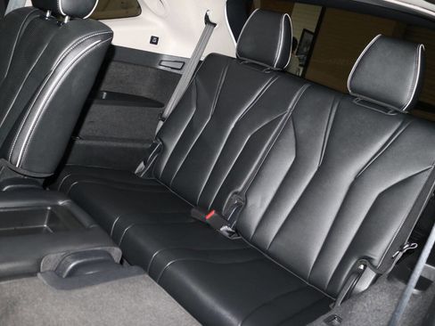 Used 2022 Acura MDX SH AWD w/Advance 4dr SUV Packa image 15