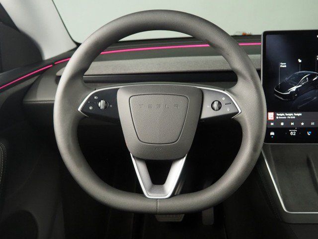 Used 2026 Tesla Model Y Long Range RWD image 18