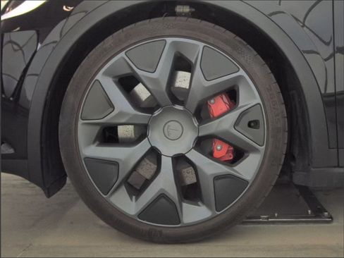 Used 2026 Tesla Model X Plaid AWD/4WD image 12