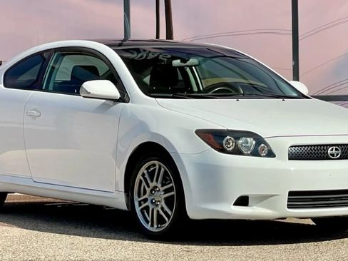 Used 2010 Scion tC image 21