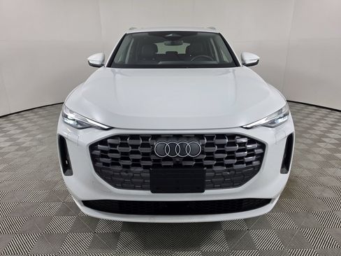 Certified 2025 Audi Q5 Premium w/ Convenience Package AWD/4WD image 2
