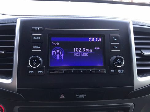 Used 2019 Honda Pilot LX image 22