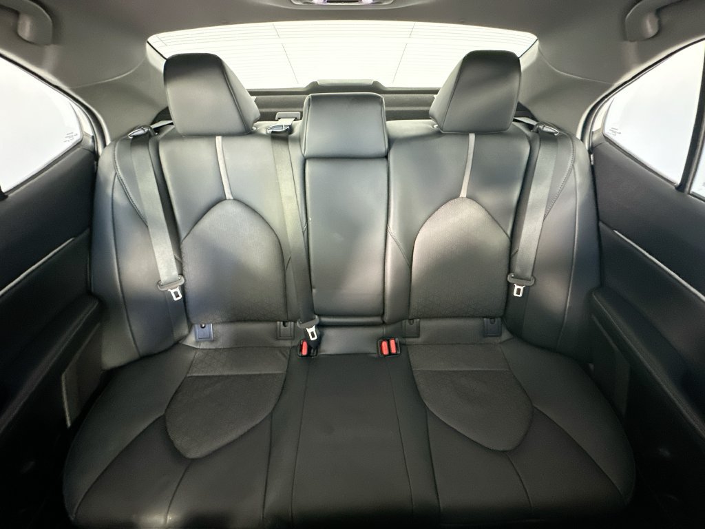 Used 2023 Toyota Camry XSE FWD image 13
