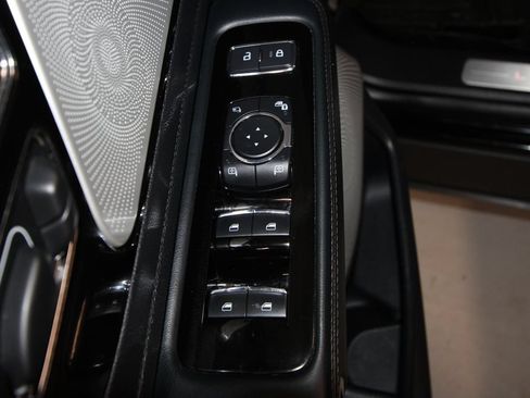Used 2025 Lincoln Aviator Reserve w/ Luxury Package AWD/4WD image 6
