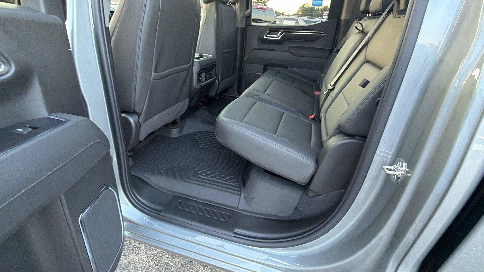 New 2026 Chevrolet Silverado 1500 RST AWD/4WD image 19