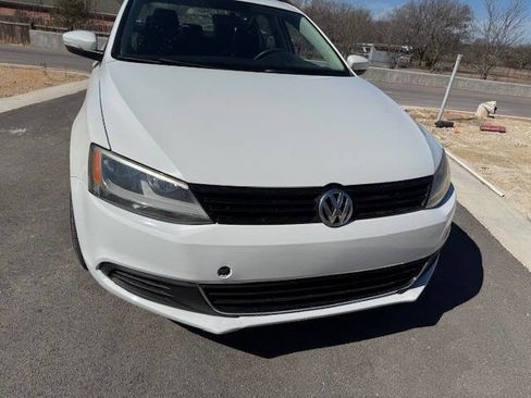 Used 2014 Volkswagen Jetta SE image 6