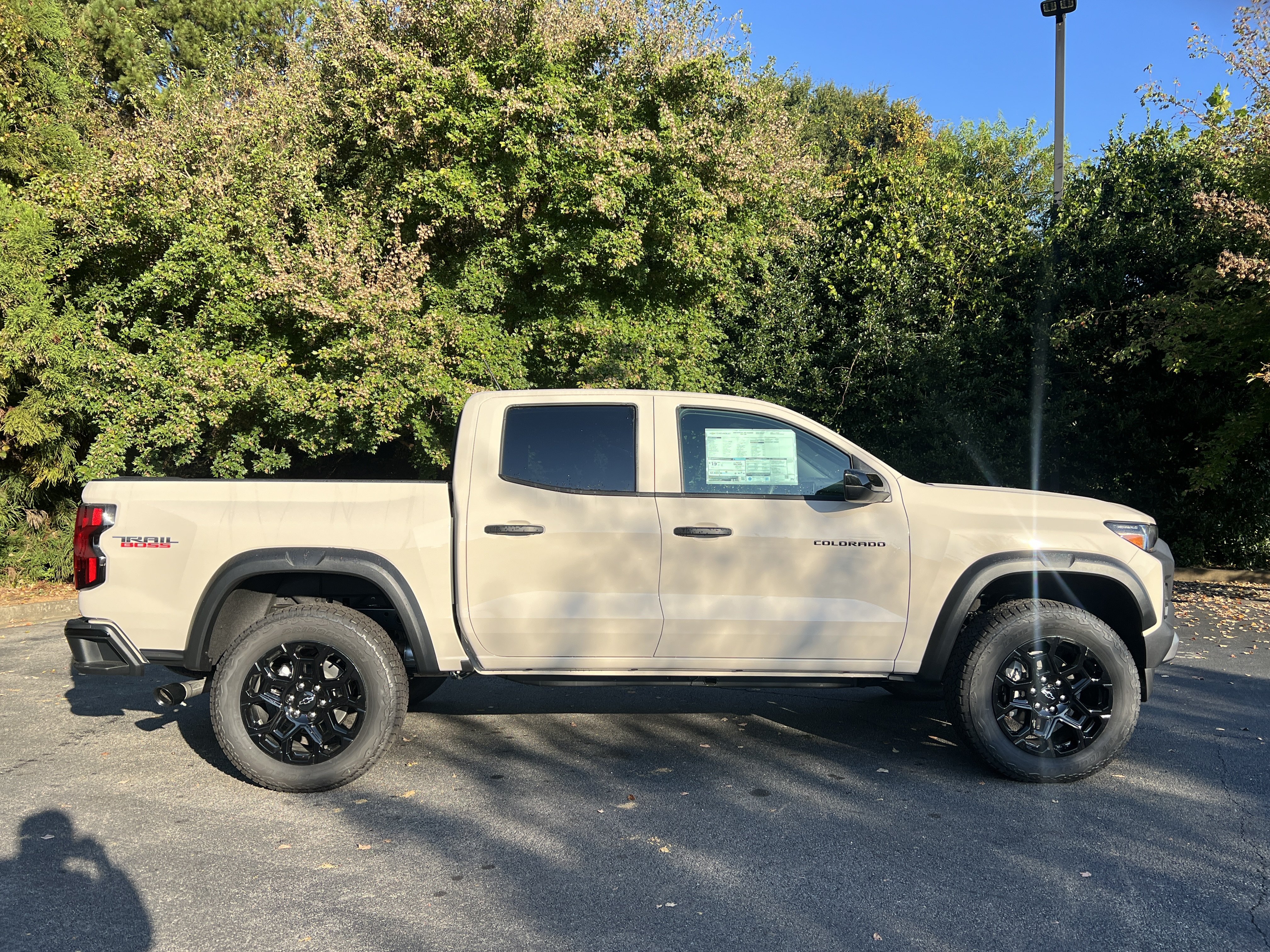 New 2026 Chevrolet Colorado Trail Boss AWD/4WD image 10