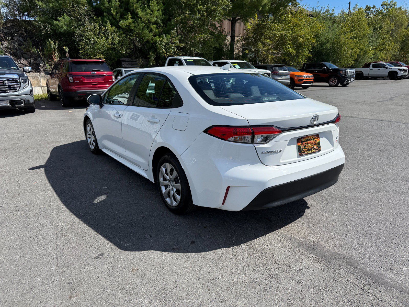 Used 2025 Toyota Corolla LE FWD image 3