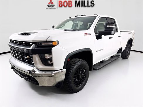 Used 2021 Chevrolet Silverado 2500 W/T image 3