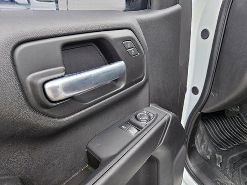 Used 2025 Chevrolet Silverado 1500 W/T w/ Trailering Package AWD/4WD image 23