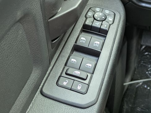 New 2026 RAM 2500 Tradesman AWD/4WD image 18