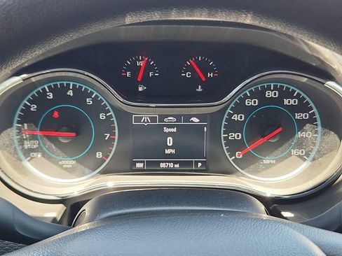 Used 2017 Chevrolet Cruze LT FWD image 10