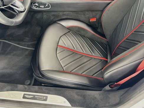 Used 2026 Aston Martin V8 Vantage S RWD image 17