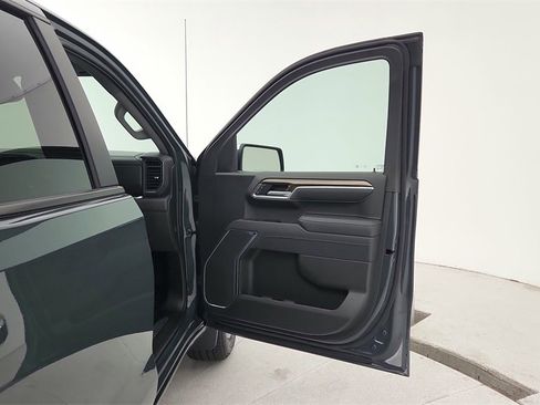 Certified 2025 Chevrolet Silverado 1500 LT image 30