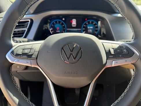 New 2026 Volkswagen Atlas Cross Sport SE FWD image 24