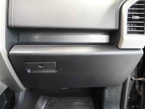 Used 2019 Ford F150 Lariat w/ Equipment Group 502A Luxury AWD/4WD image 37