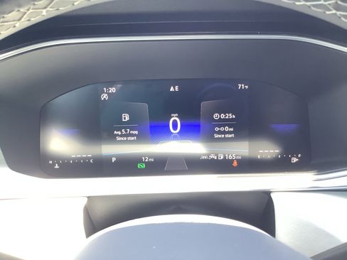 New 2026 Volkswagen Taos SE image 20