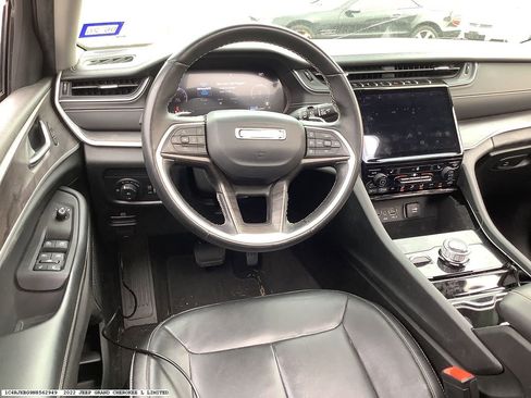 Used 2022 Jeep Grand Cherokee L Limited image 10
