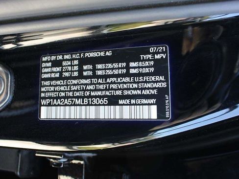 Used 2021 Porsche Macan AWD/4WD image 51