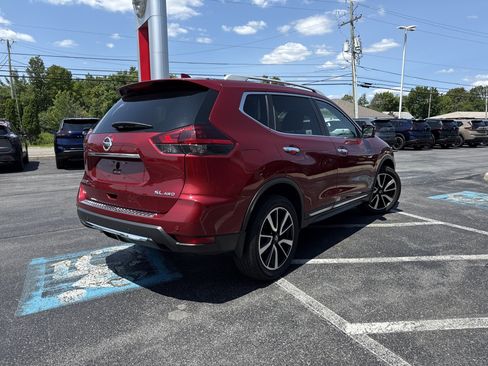 Used 2020 Nissan Rogue SL AWD/4WD image 16
