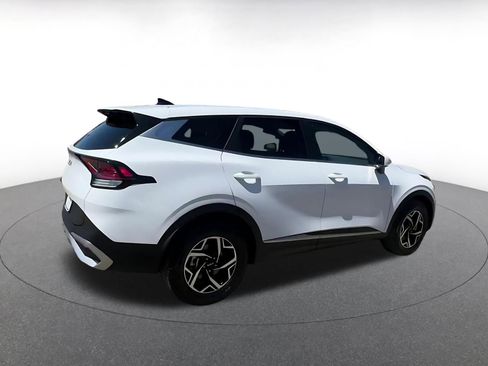 Used 2025 Kia Sportage LX FWD image 15
