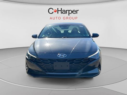 Used 2023 Hyundai Elantra SEL w/ Convenience Package FWD image 8