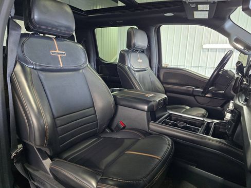 Used 2023 Ford F250 Platinum w/ Tremor Off-Road Package AWD/4WD image 9