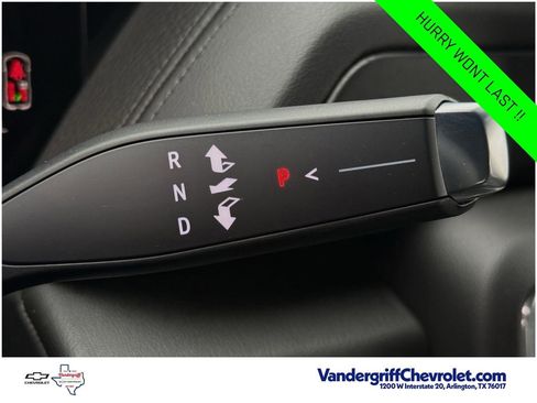 Certified 2025 GMC Yukon Denali AWD/4WD image 17