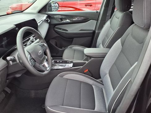 New 2026 Chevrolet TrailBlazer LT w/ Convenience Package FWD image 8