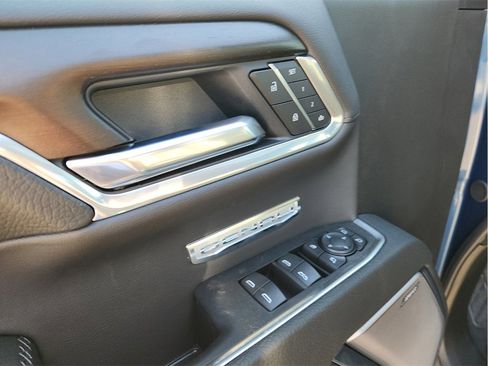 New 2025 GMC Sierra 1500 Denali w/ Denali Reserve Package image 15