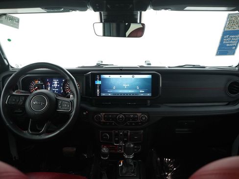 Used 2024 Jeep Wrangler Unlimited Rubicon 392 image 14