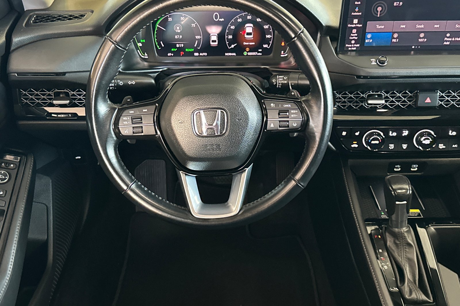 Used 2024 Honda Accord Touring image 11