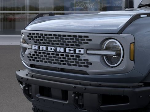 New 2025 Ford Bronco Badlands image 22